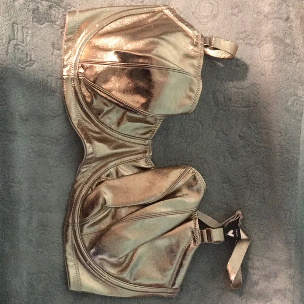 Victoria’s Secret dream angels bra